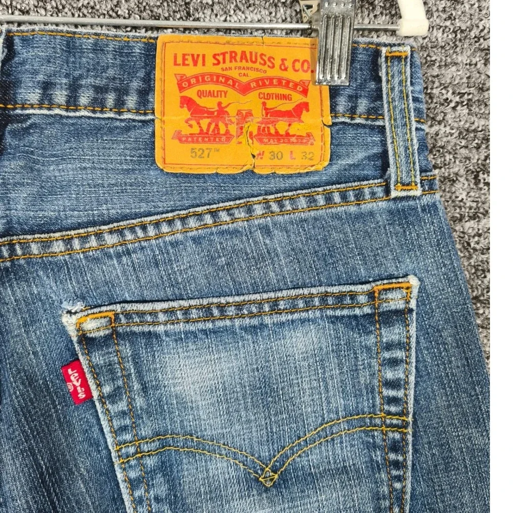Levis 527 Slim Bootcut Jeans Mens 30x32 Medium Wash Distressed 05527-0521